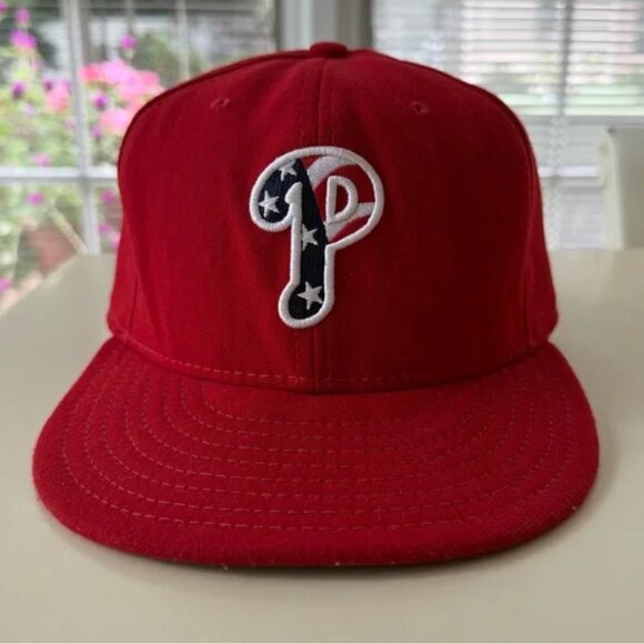 Philadelphia Phillies Stars & Stripes Embroidered Hat - Picture 1 of 8